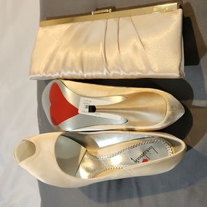 Gold 8.5 Heel and Purse